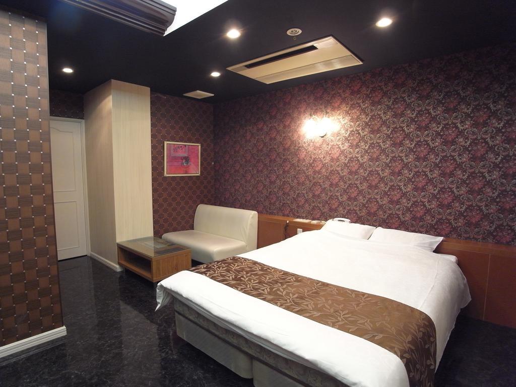 ホテル カルネヴァール 男塾ホテルグループ (Adults Only) Himeji Zimmer foto