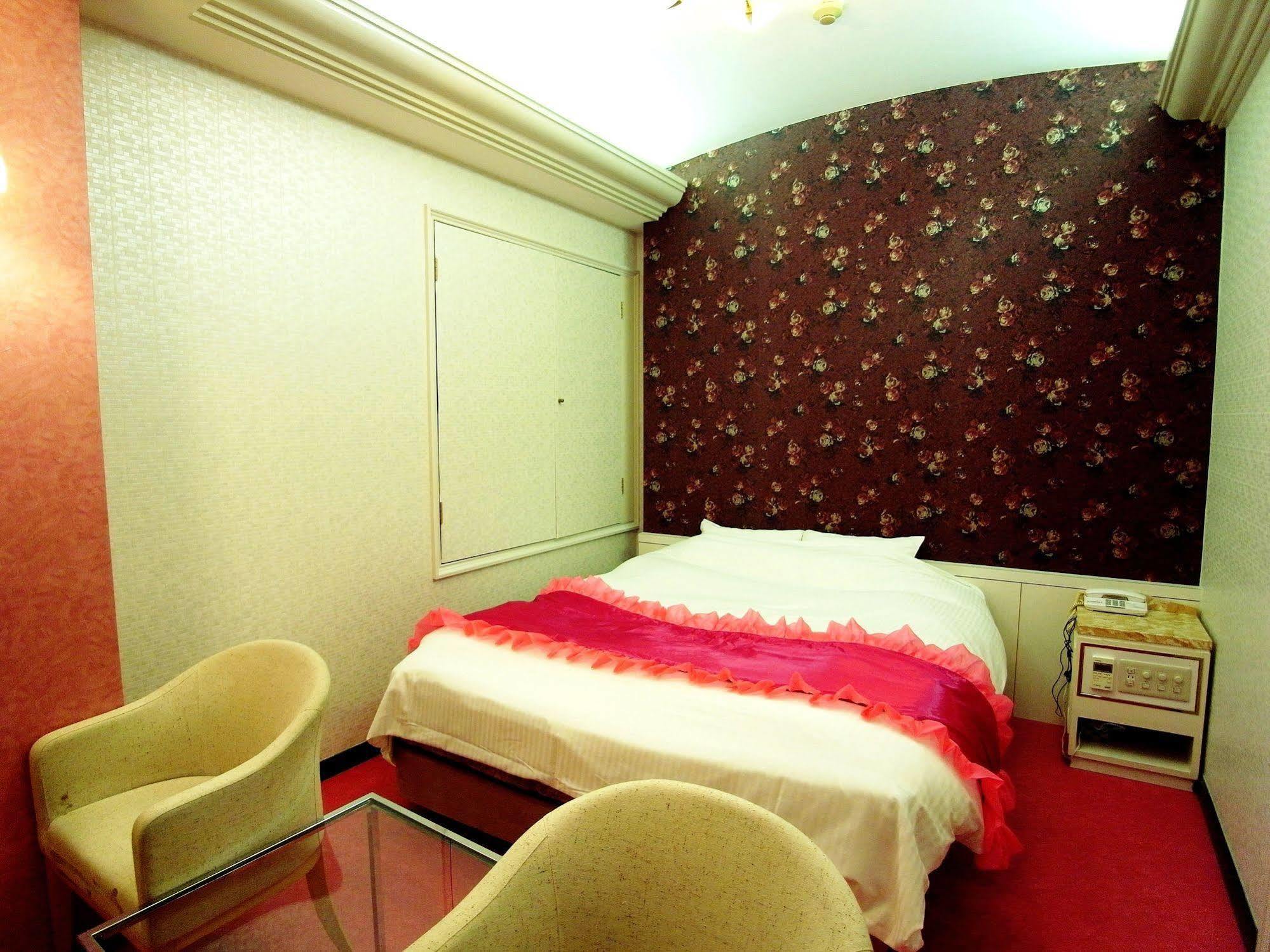 ホテル カルネヴァール 男塾ホテルグループ (Adults Only) Himeji Exterior foto