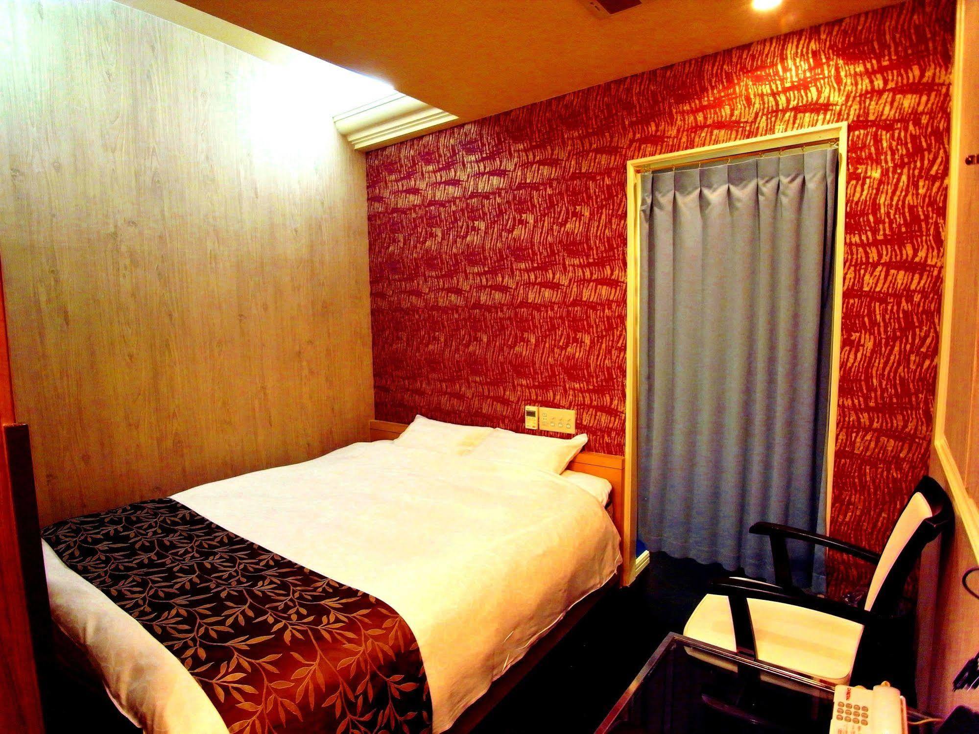 ホテル カルネヴァール 男塾ホテルグループ (Adults Only) Himeji Exterior foto